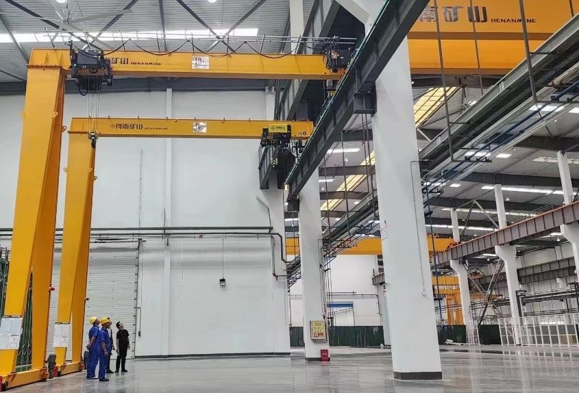 上海矿山龙门吊、半腿门式起重机生产制造、安装维修